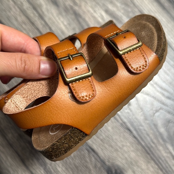 Cat & Jack Other - Cat & Jack Reagan toddler sandals size 7 toddler cognac color gently used